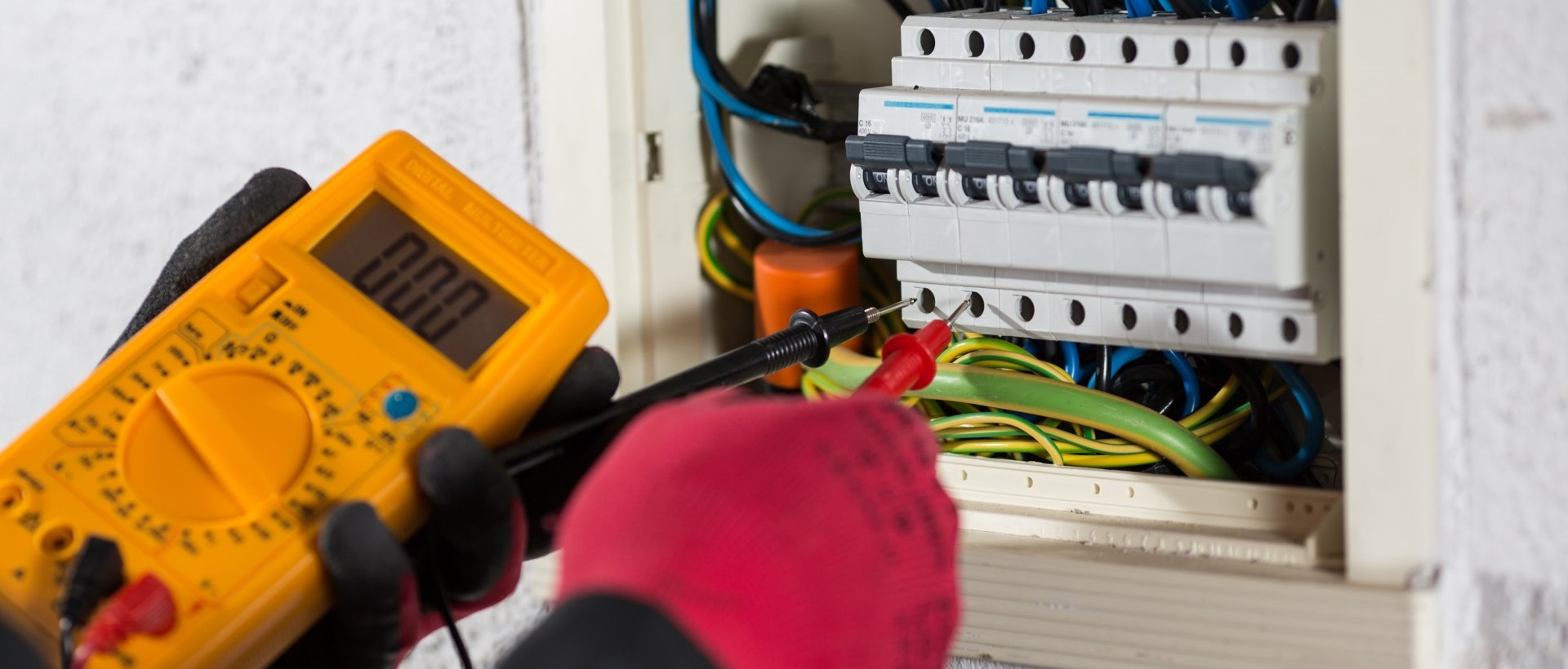 Electricians E14