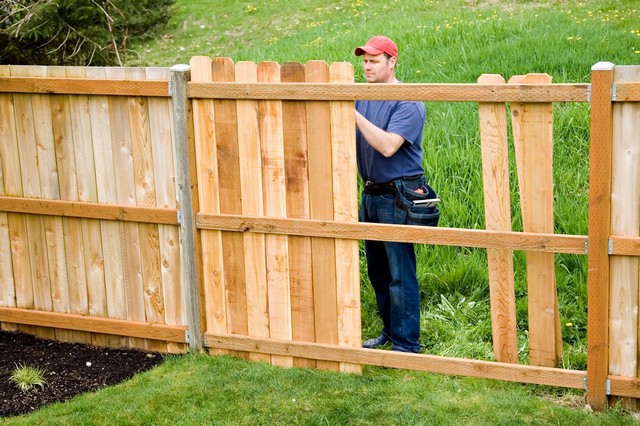 Fencing Poplar, Isle of Dogs, Millwall, E14